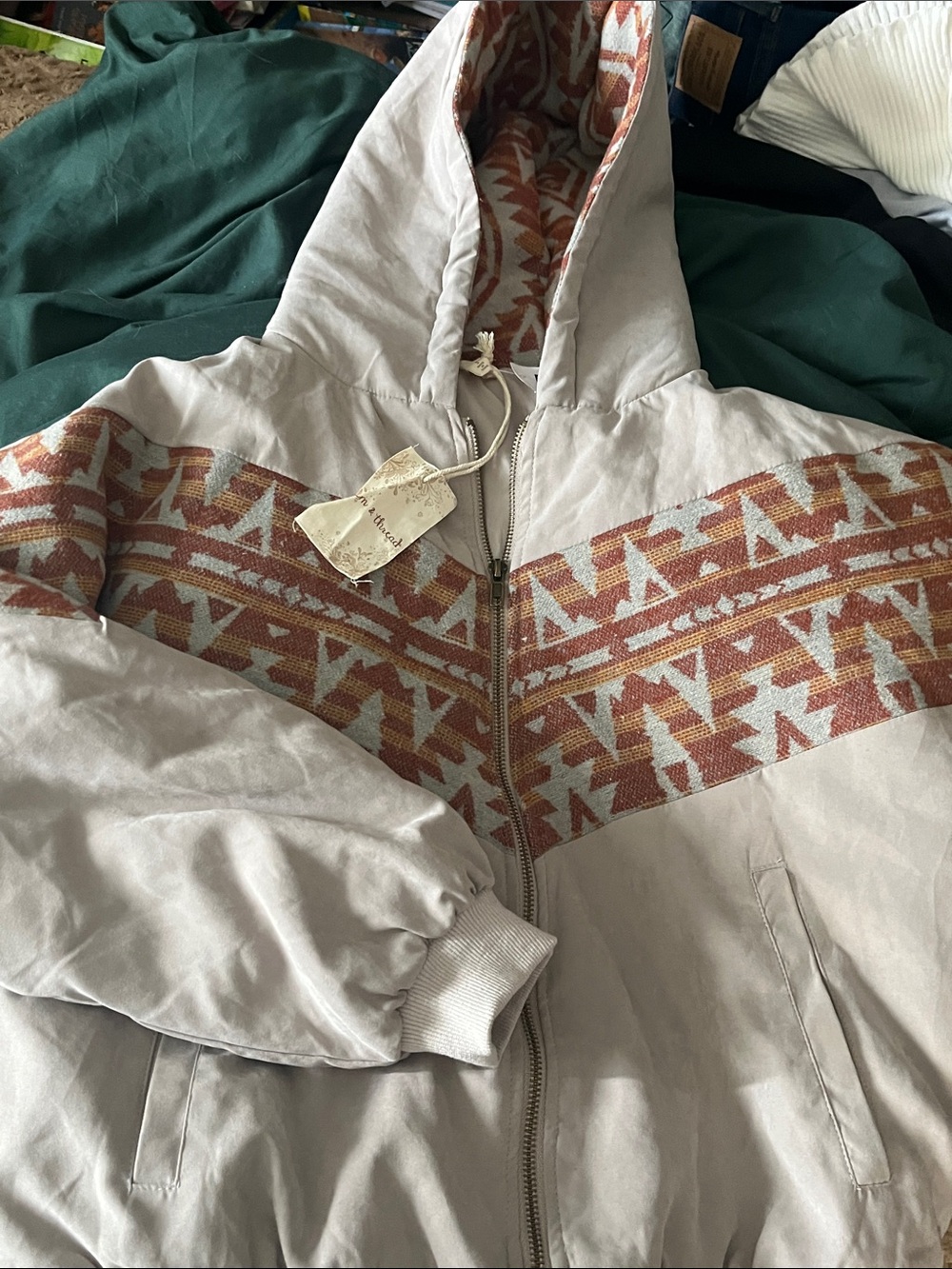 Women’s NWT Hem and Thread Hooded Zip Jacket in Light Beige with Rust Pattern